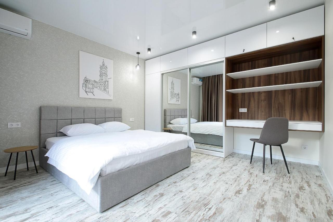 Апартаменты Luxury Nest Lviv Center Экстерьер фото