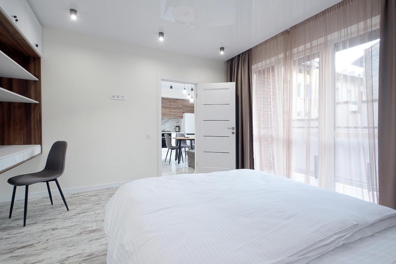 Апартаменты Luxury Nest Lviv Center Экстерьер фото