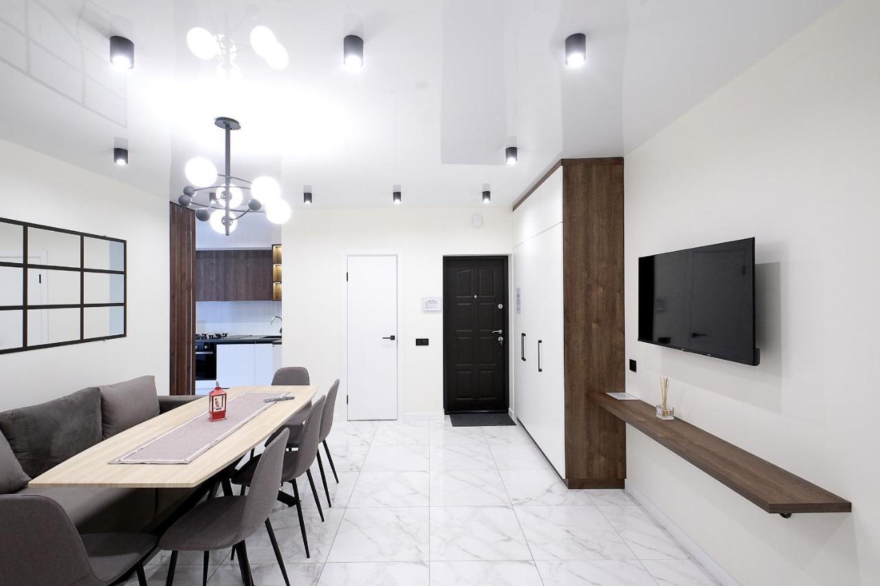 Апартаменты Luxury Nest Lviv Center Экстерьер фото