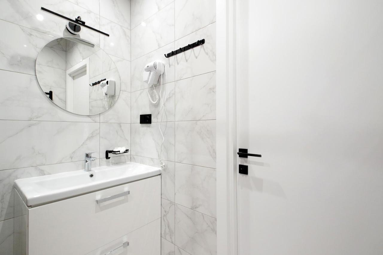 Апартаменты Luxury Nest Lviv Center Экстерьер фото